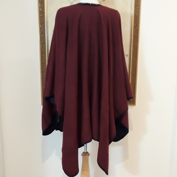 NEW Cozy Warm Soft  Reversible  Poncho Wrap - Picture 7 of 9